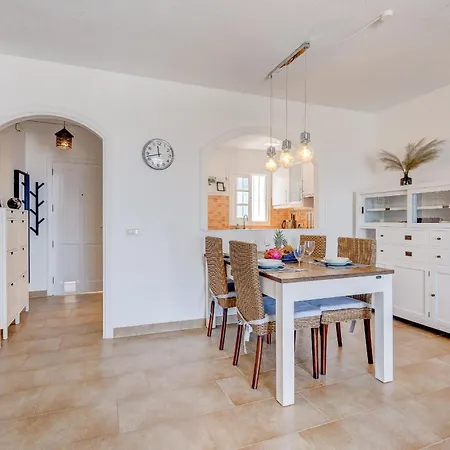 Bellarosa Sunset Ocean View In With Airco, Garage * Адехе